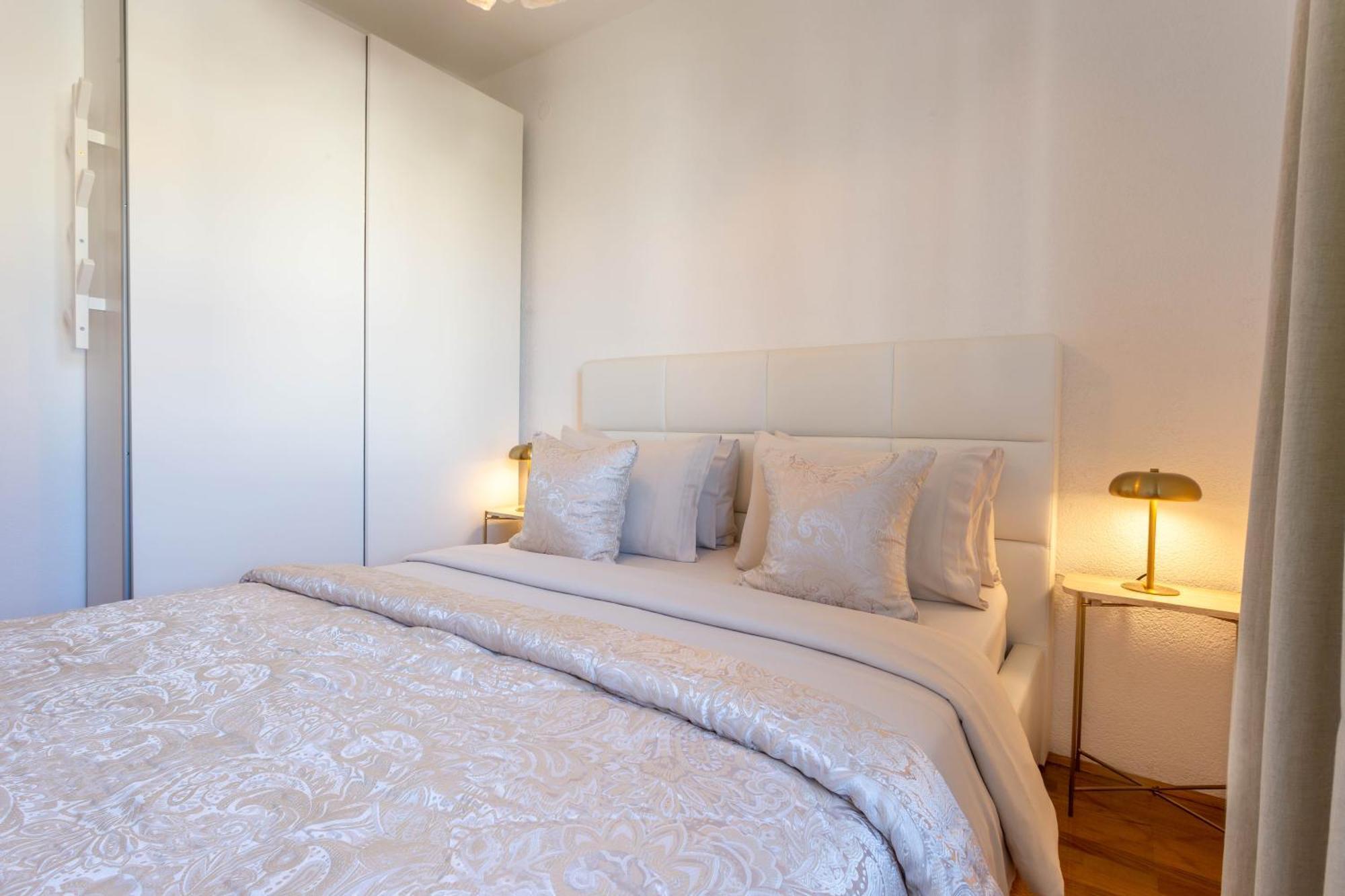 Tia Hvar Top View Apartment ฮวาร์ ภายนอก รูปภาพ