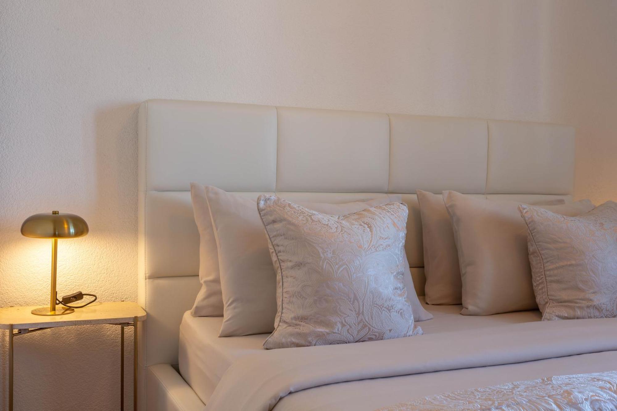 Tia Hvar Top View Apartment ฮวาร์ ภายนอก รูปภาพ