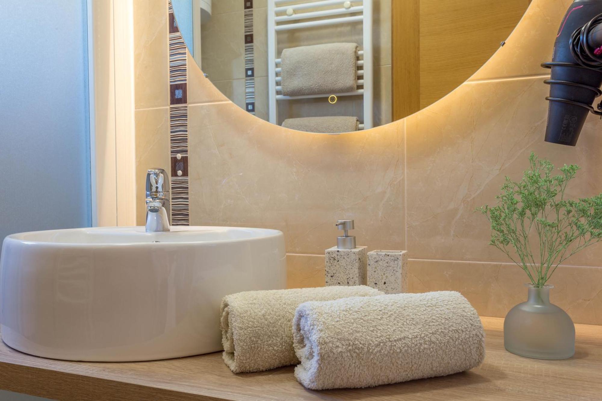 Tia Hvar Top View Apartment ฮวาร์ ภายนอก รูปภาพ