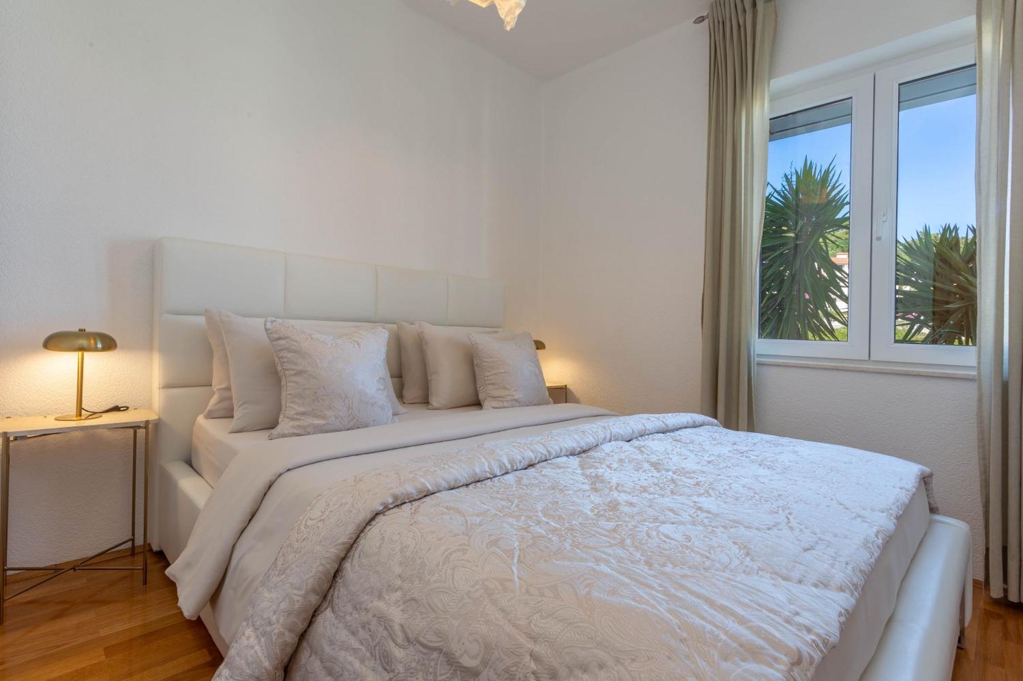 Tia Hvar Top View Apartment ฮวาร์ ภายนอก รูปภาพ