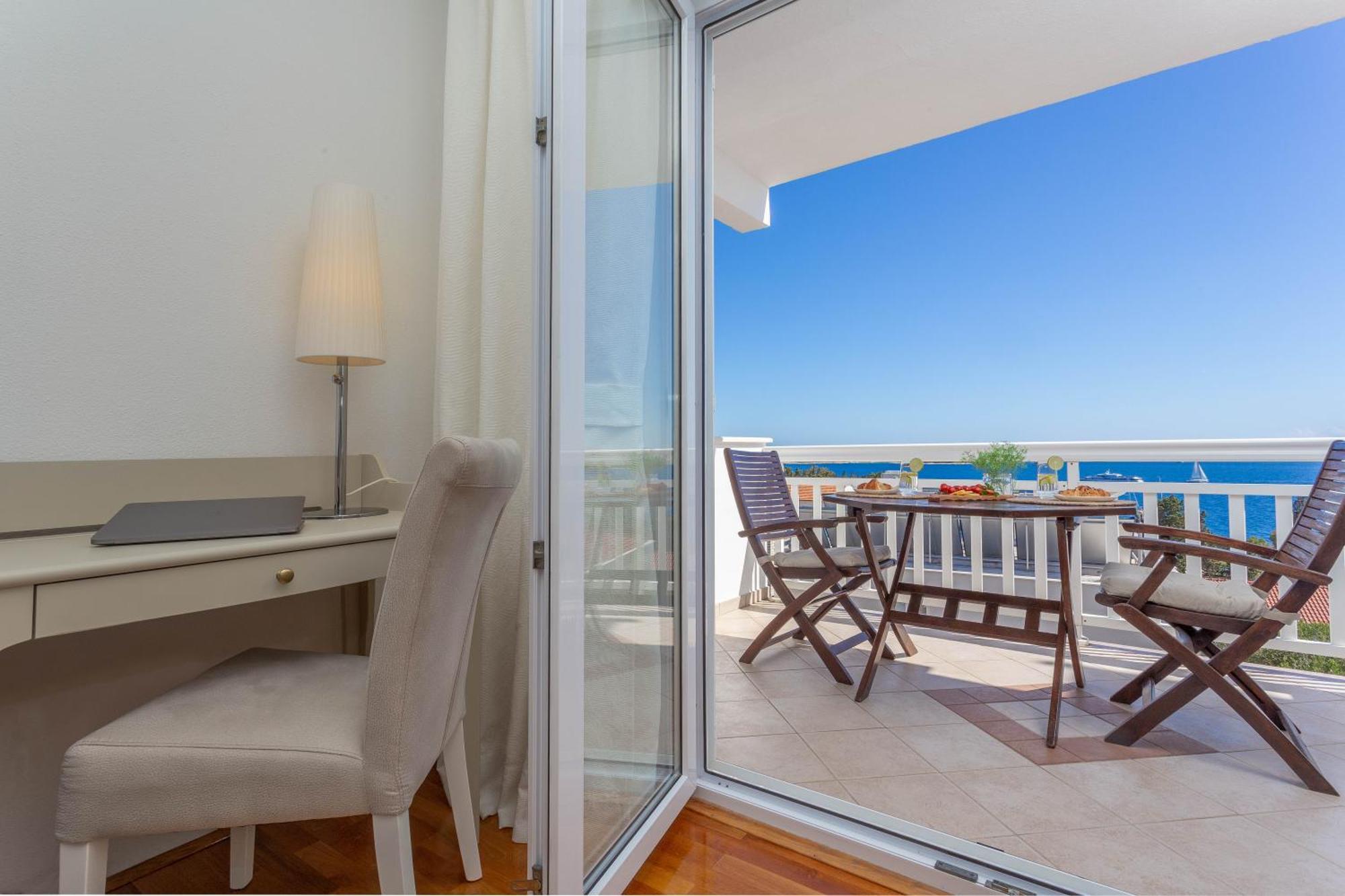 Tia Hvar Top View Apartment ฮวาร์ ภายนอก รูปภาพ